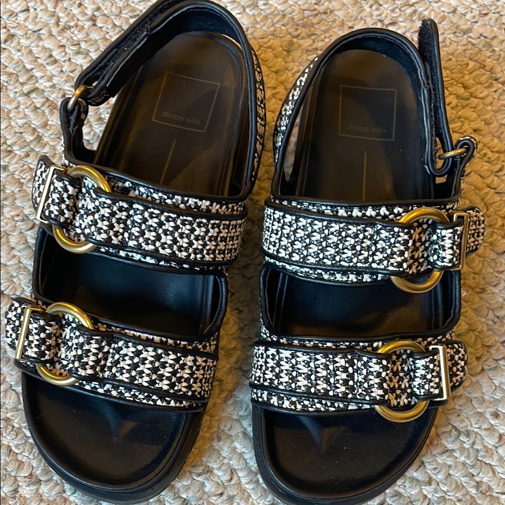 Dolce Vita raffia sandals, EUC